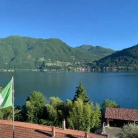 Cosy Penthouse With Stunning View On Lugano